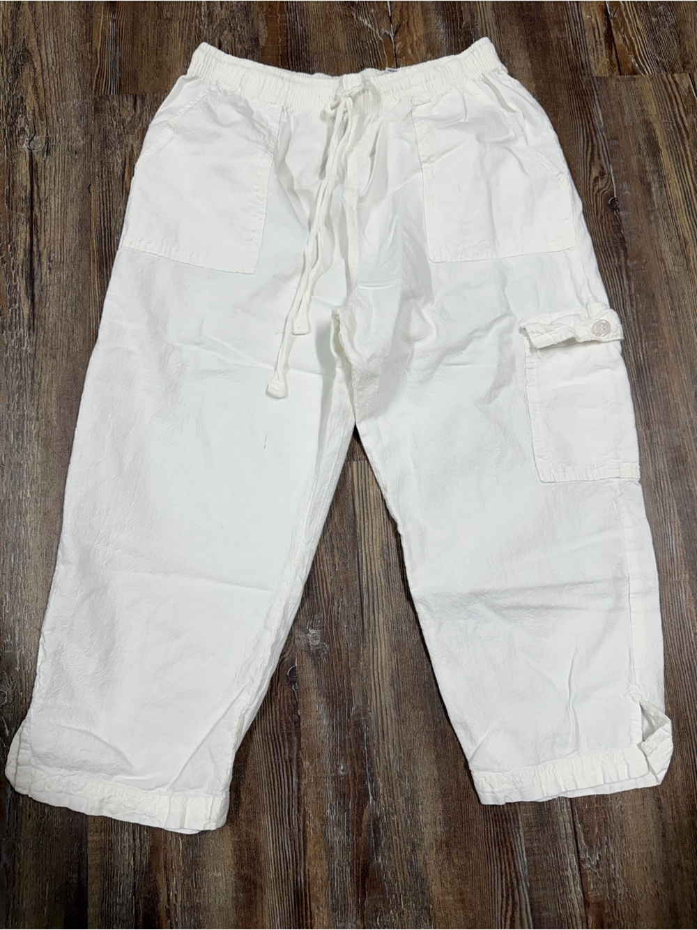 Vintage White cotton cargo capri pants with drawstring waist